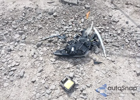 2017 Hyundai Santa Fe Sport 2.4L from USA, damaged, VIN 5XYZTDLB5HG443365